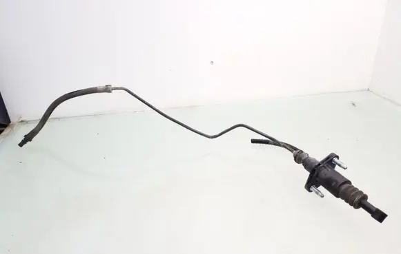 Mercedes-Benz Vaneo W414 Clutch master cylinder A1682500512