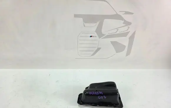 BMW X7 G07 Fender foam support/seal 