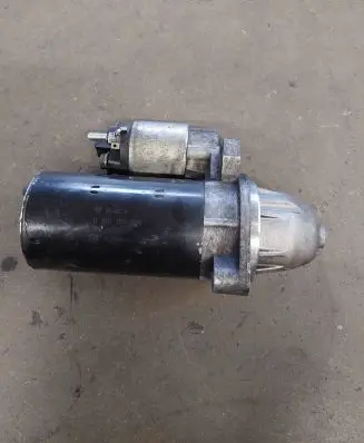 Mercedes-Benz E W211 Starter motor A0051516601