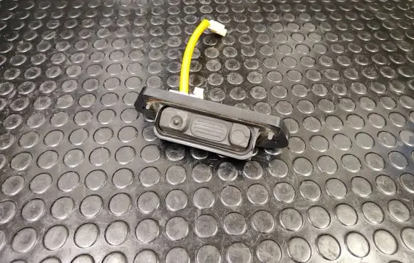 Citroen C4 Aircross Tailgate opening switch 