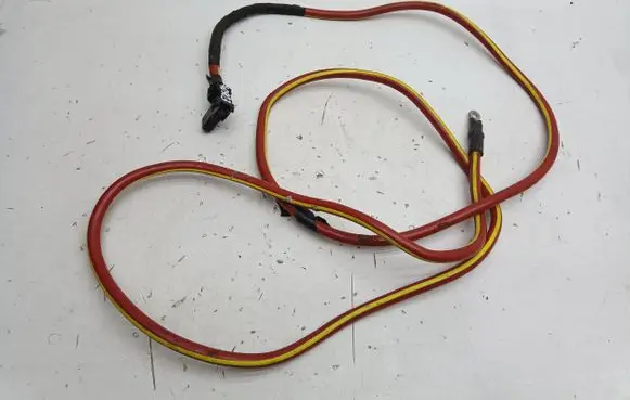 Volvo XC90 Positive cable (battery)