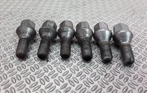 Renault Twingo II Nuts/bolts 