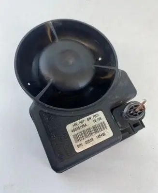 Volkswagen PASSAT B6 Alarm system siren 1K0951605B