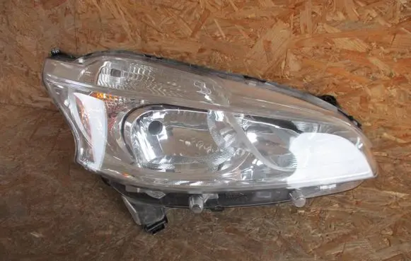 Peugeot 208 Headlight/headlamp 9802221280