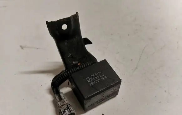 Lexus RX 450H Other relay 8651648020