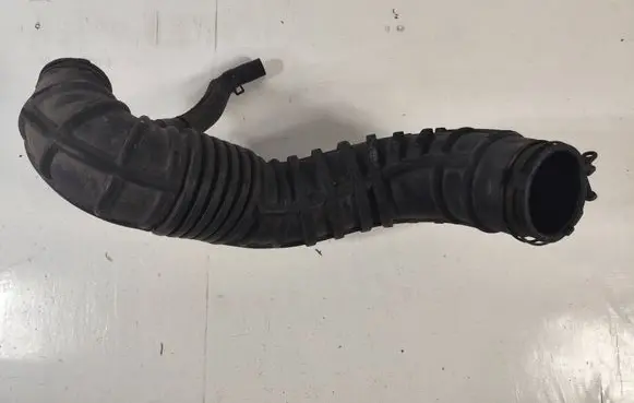 Hyundai i40 Air intake hose/pipe 281303Z300 281383Z300