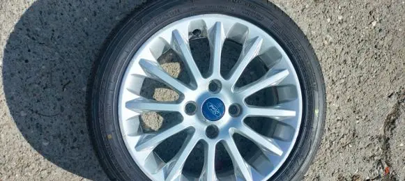 Ford Fiesta R16 alloy rim DA6JAB