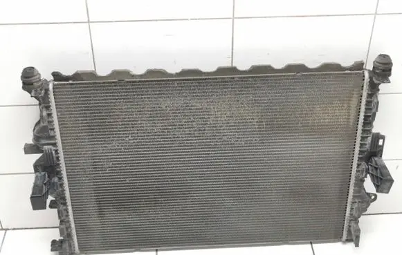 Coolant radiator