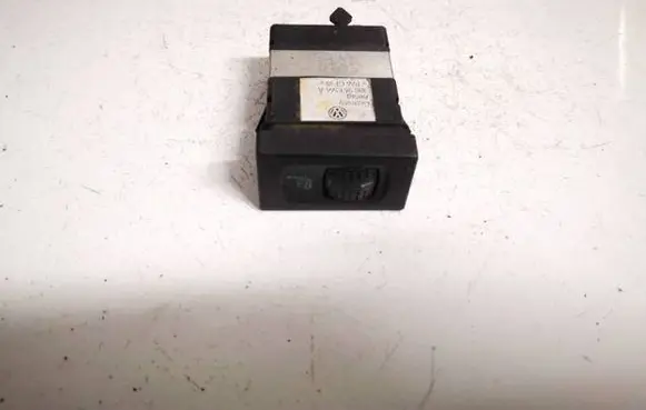Volkswagen PASSAT B5 Seat heating switch 3b0963564a
