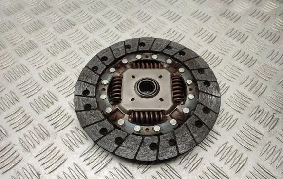 Audi A1 Clutch pressure plate 04C141031C