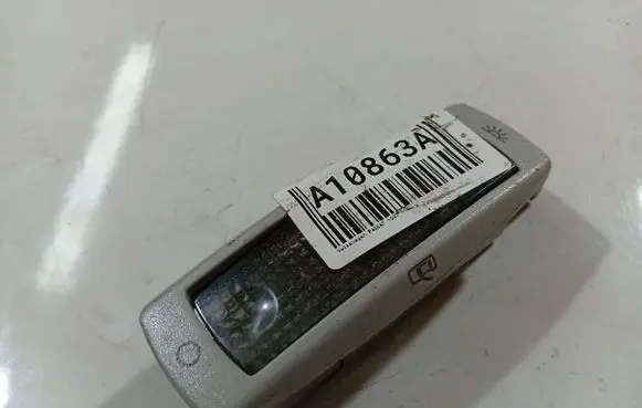 Volkswagen PASSAT B5 Other interior light 3B0947291
