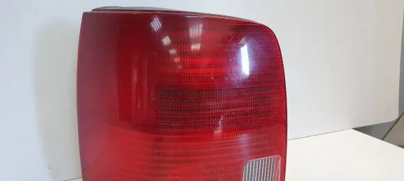 Volkswagen PASSAT B5 Rear/tail lights 3B9945095