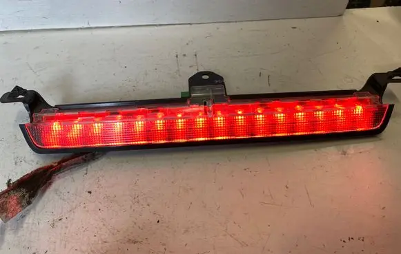 Volvo V70 Third/center stoplight 8658948