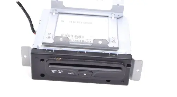 Jeep Grand Cherokee (WK) CD/DVD changer P05091245AD