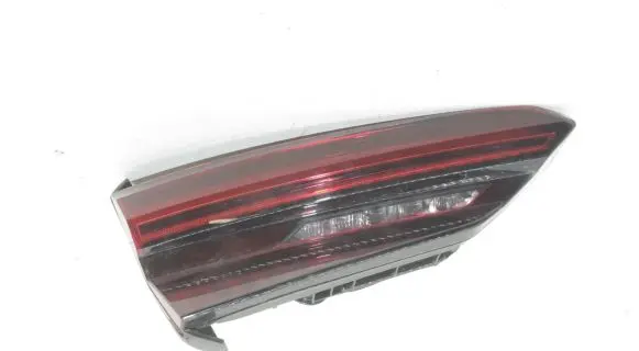 Audi A5 Tailgate rear/tail lights 8W6945093J