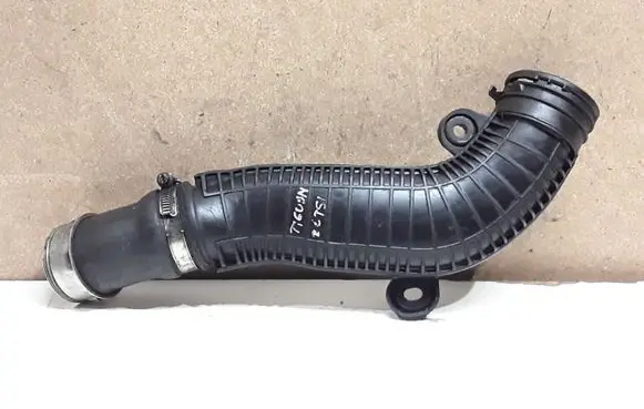 Volkswagen Tiguan Intercooler hose/pipe 1K0145840R
