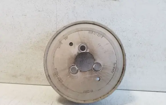 Volkswagen Touareg II Water pump pulley 059121031H