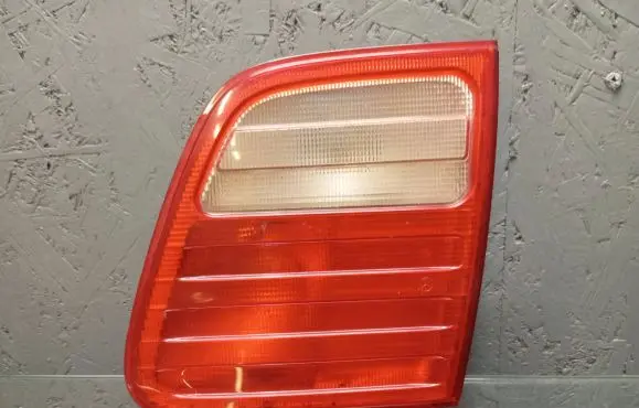 Mercedes-Benz E W210 Tailgate rear/tail lights A2108202464