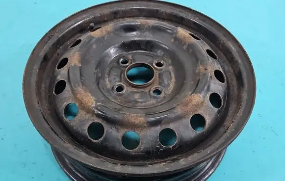 Toyota Yaris R15 steel rim IMPRK1529854