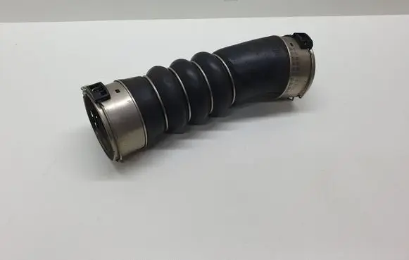 BMW 5 F10 F11 Intercooler hose/pipe 7800144 11279410