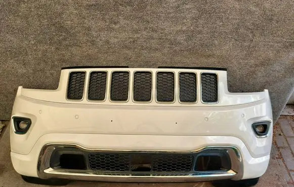 Jeep Grand Cherokee Front bumper
