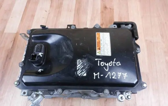 Toyota C-HR I Voltage converter inverter G920047331