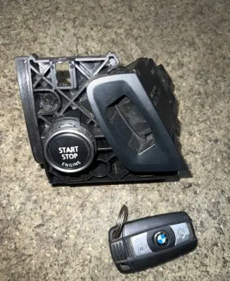 BMW X5 E70 Ignition lock 6967675 10862510 70P10380