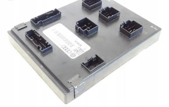 Audi A5 8T 8F Comfort/convenience module