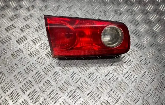 Renault Laguna II Tailgate rear/tail lights 04032