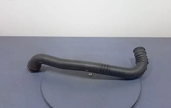 Volvo V40 Air intake hose/pipe 31370176