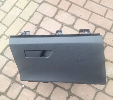 Citroen DS4 Glove box