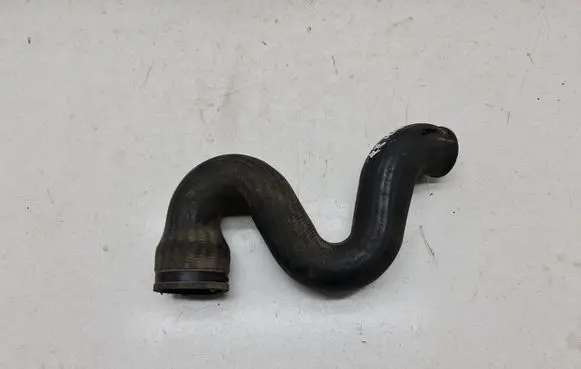 Audi A4 S4 B5 8D Intercooler hose/pipe 8D0145828C