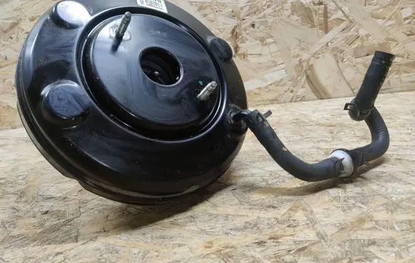 Hyundai i10 Brake booster 58500B9800
