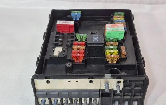 Fuse box set