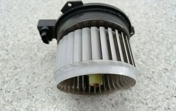 Peugeot iOn Heater fan/blower