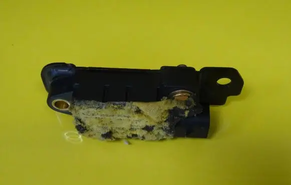 KIA Magentis Airbag deployment crash/impact sensor 959202C100