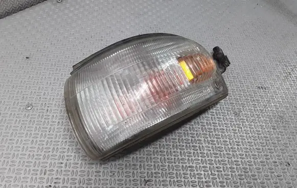 Hyundai H-100 Front indicator light 92301434