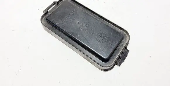 Volkswagen Bora Headlight/headlamp dust cover 96359600