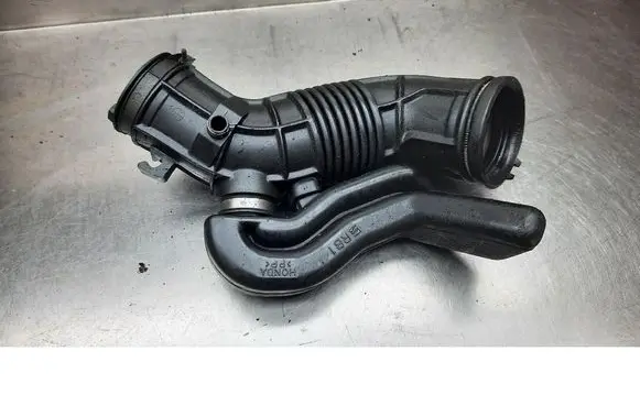 Honda CR-V Air intake hose/pipe
