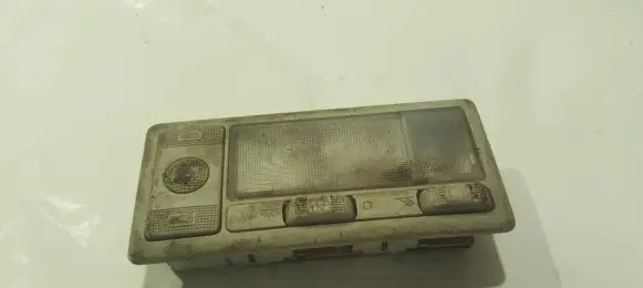 Volkswagen Golf III Front seat light 1h0947111