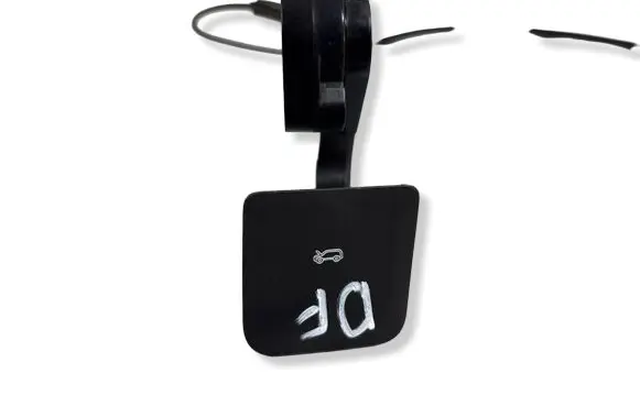 Land Rover Defender Engine bonnet (hood) release handle L8B216A938AD