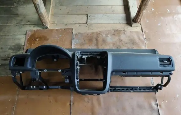 Volkswagen Golf V Dashboard