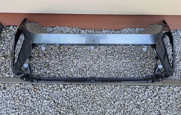 Renault Scenic E-Tech V Front bumper
