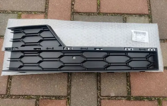 Skoda Octavia Mk3 (5E) Front bumper lower grill 5E0807681G