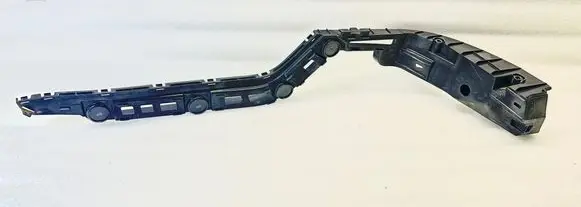 Volkswagen PASSAT B7 Rear bumper mounting bracket 3AE807394