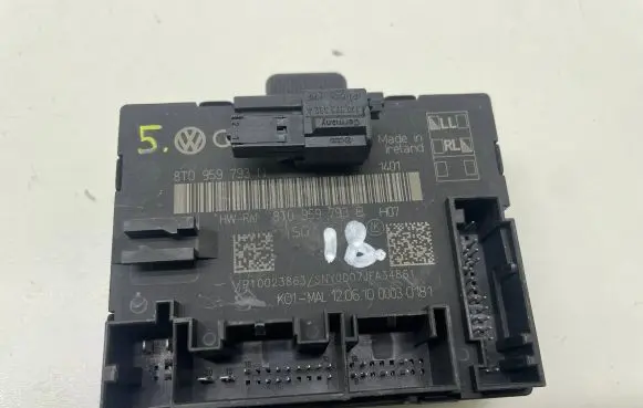 Audi A4 S4 B8 8K Door control unit/module 8T0959793B 8T0959793N