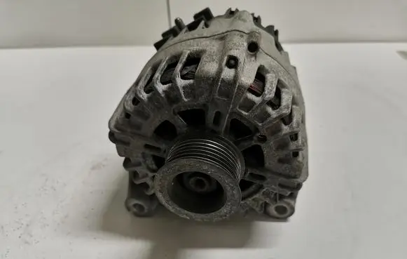 BMW X5 E70 Generator/alternator 7807187