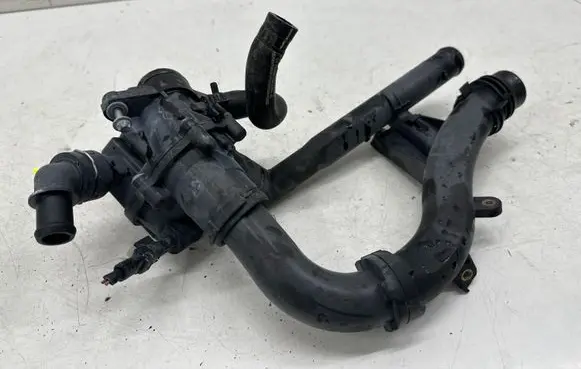 Mercedes-Benz E W213 Thermostat/thermostat housing A2742003100
