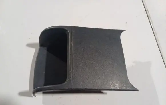 Glove box