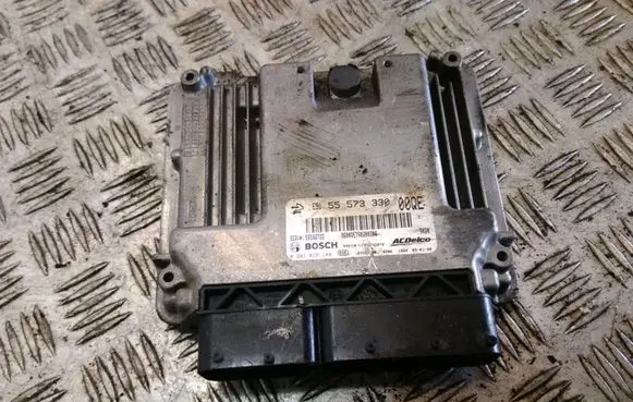Opel Insignia A Engine control unit/module 55573330
